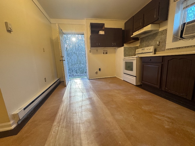 Photo - 706 Cherry Mountain St