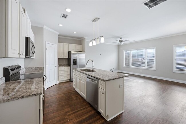 Photo - 327 Cashes Ct