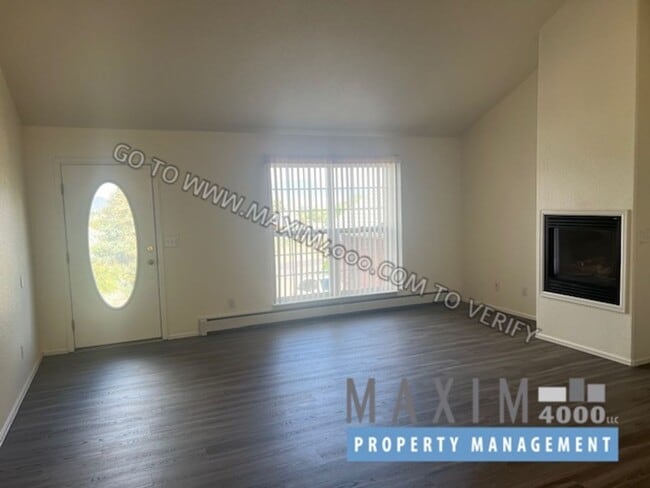Photo - 401 E Mayfield Dr