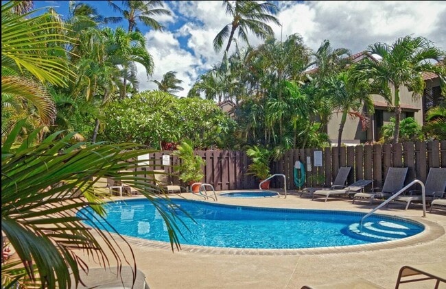 Building Photo - Spacious 2BR/2BA Condo with Garden View – ...