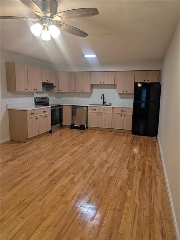 Photo - 444 Woodward Rd