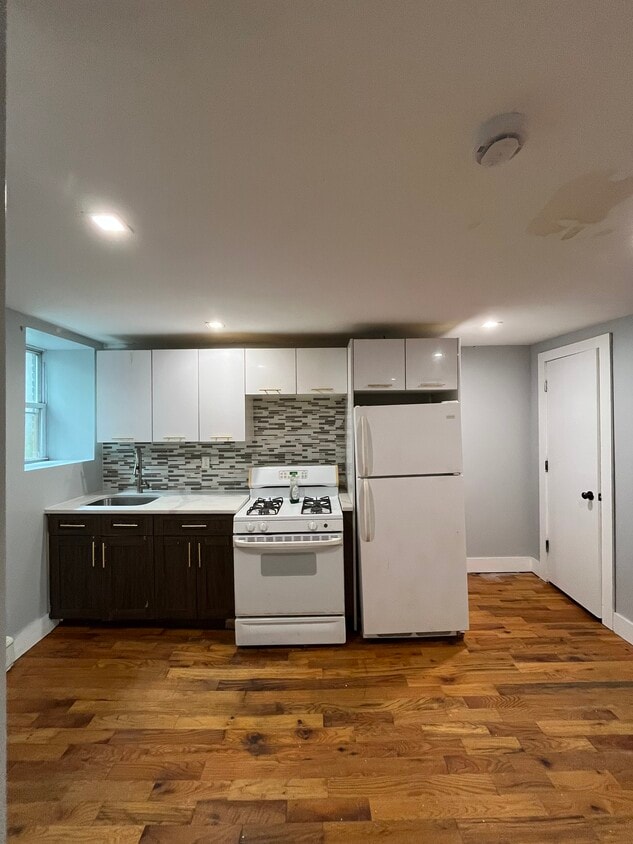 Photo - 149 Van Horne St (Jersey City, NJ)