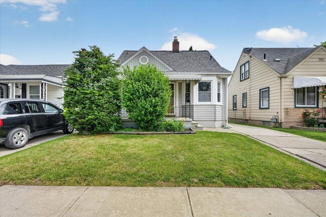 Photo - Charming 3-Bedroom Bungalow for Rent in Lincoln Park