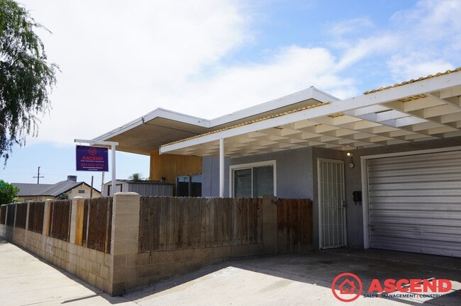 Building Photo - 1500-1504 Owens Street Unit 1500