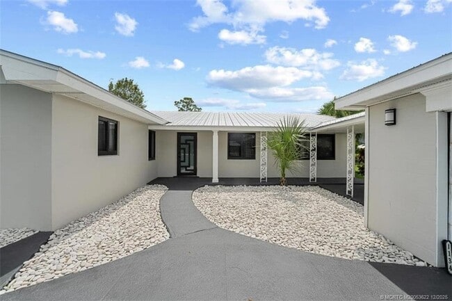 Photo - 1134 NW Spruce Ridge Dr