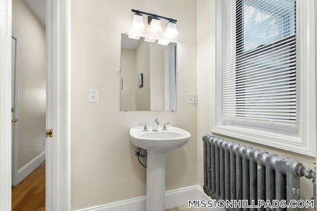 Photo - 252 Warren St Unit 2