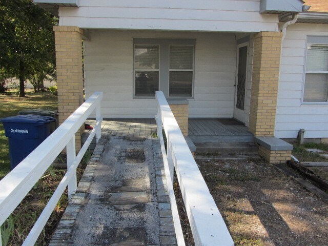 Photo - 3002 Montgomery Rd