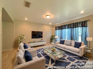 Photo - 2830 Zurich Casa