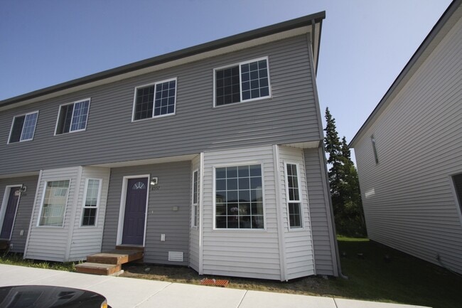 Building Photo - 3 Bedroom Condo in East Anchorage!