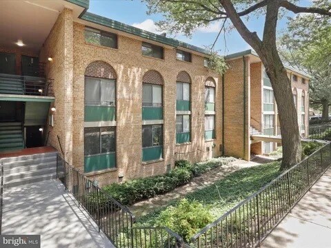 Building Photo - 521 N Armistead St Unit 103