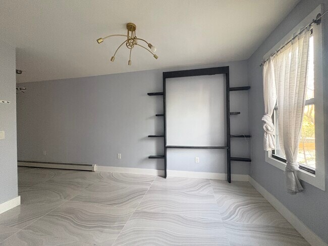 Photo - 152 Van Horne St Unidad 3