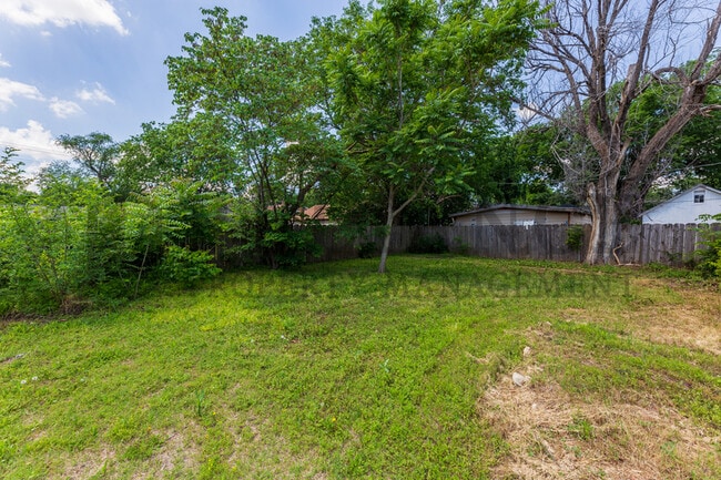 Photo - 2223 W Martha St