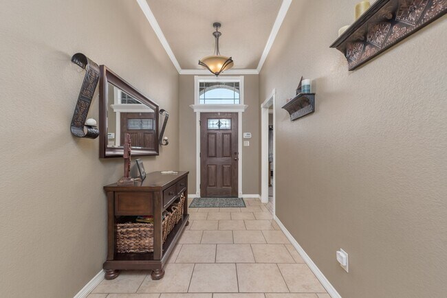 Photo - 131 Roucourt Loop