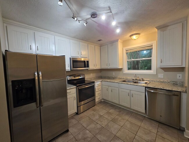 Photo - 2507 Queen Anne Ct