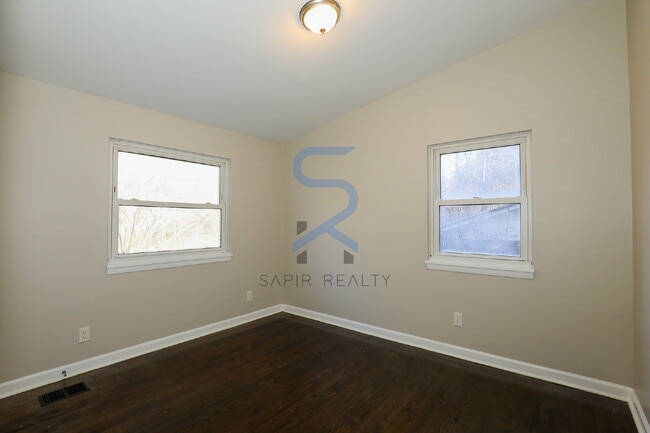 Photo - Move in before January 15th and get $100 OFF your rent for the first 3 months — PLUS a $250 Amazo...