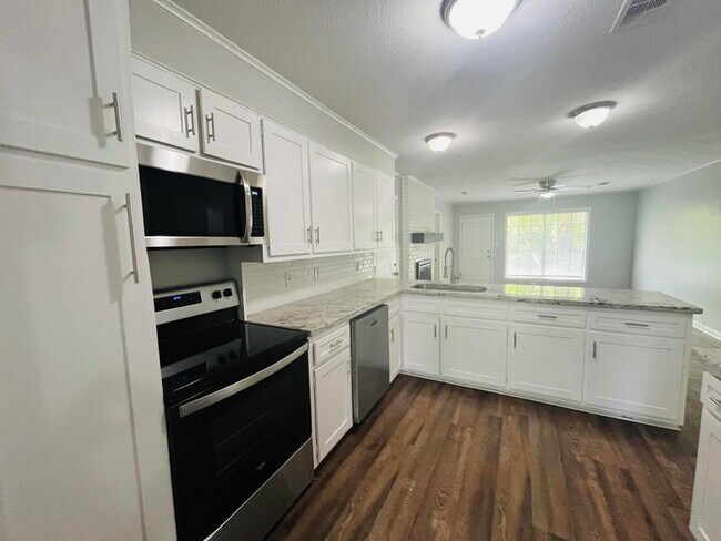 Photo - 1345 Stanton Dr