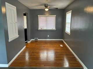 Photo - 898 Weldon Ave