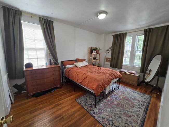 Photo - 3120 Kensington Ave Unidad 9