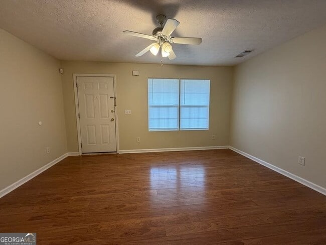 Photo - 5196 Tew Ln SW