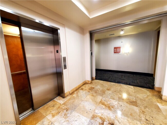 Photo - 47 E Agate Ave