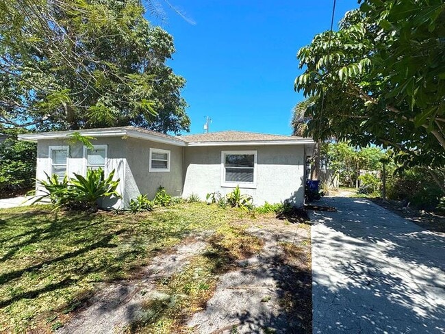 Building Photo - 1246 17th Pl Rental