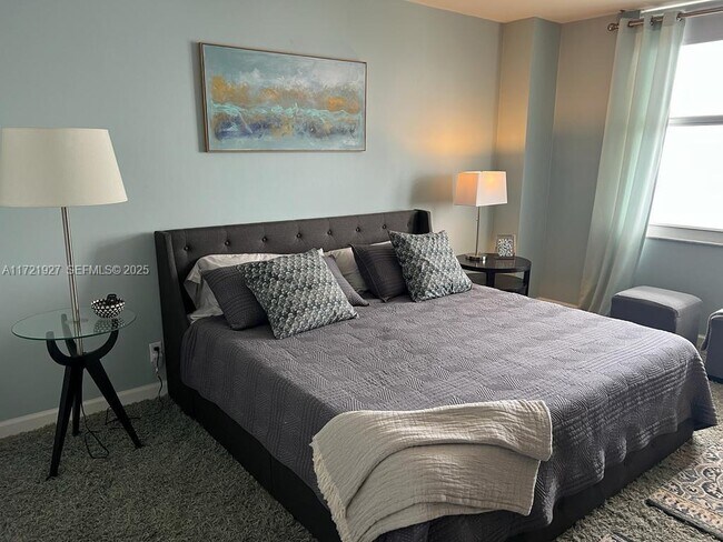 Photo - 3725 S Ocean Dr Unidad PH04