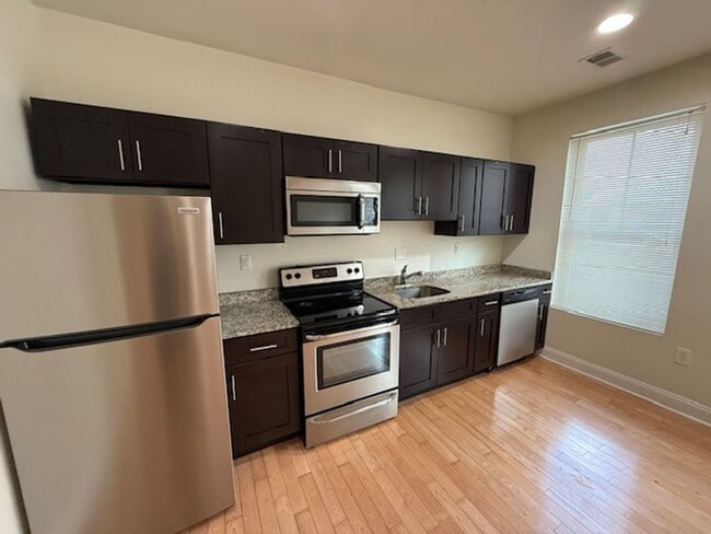 Photo - 4128 Chester Ave