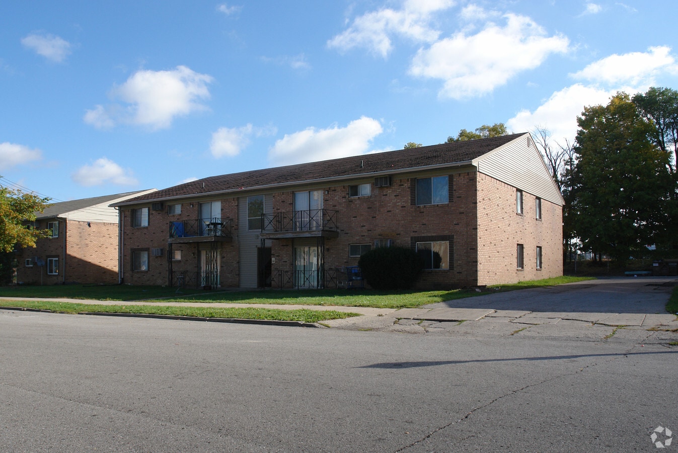 Photo - 5821-5831 Richwood St