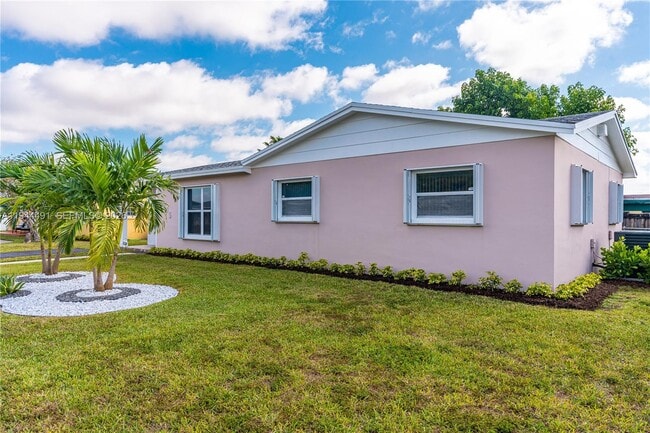 Photo - 5215 SW 128th Ave