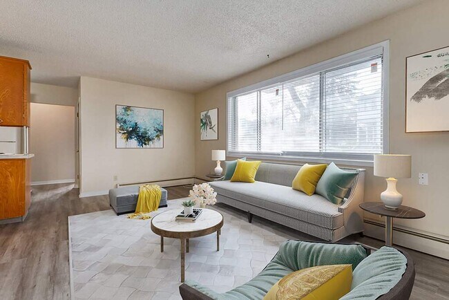 Building Photo - Laney Lodge