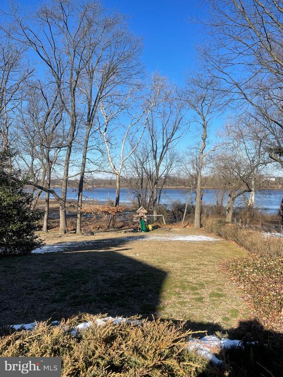 949UNIT Bridgeboro St Rental House Rental in Delran, NJ