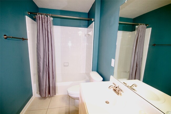 Photo - 18118 Yellowstone Trail