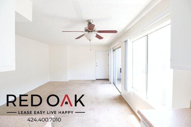 Photo - 11817 Victory Blvd Unit 310