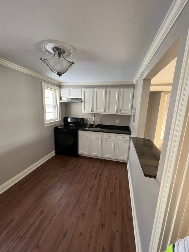 Chatsworth Place Apartments