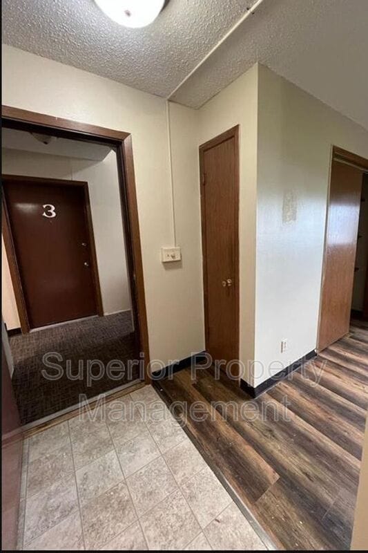 Photo - 901 4th Ave