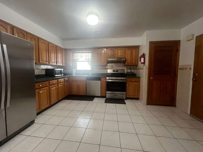 Photo - 644 Summer St Unit 1 Floor