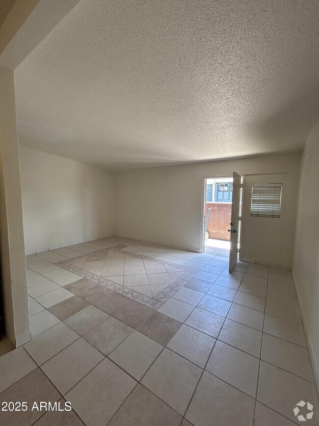 Building Photo - 1716 E Elton Ave Unit C Rental