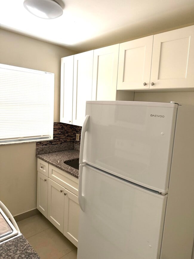 Photo - 1111 N Federal Hwy Unit 1