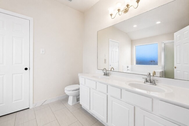 Photo - 2719 Riverhollow Ln