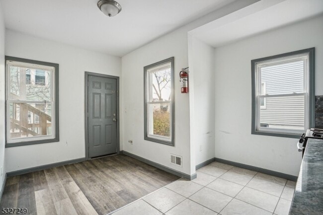 143 Valley Rd