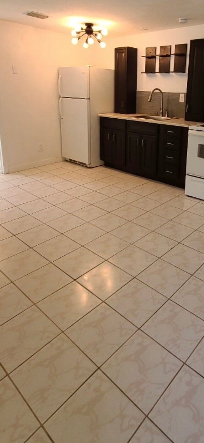 Photo - 1312 Highlands Dr Unit 2