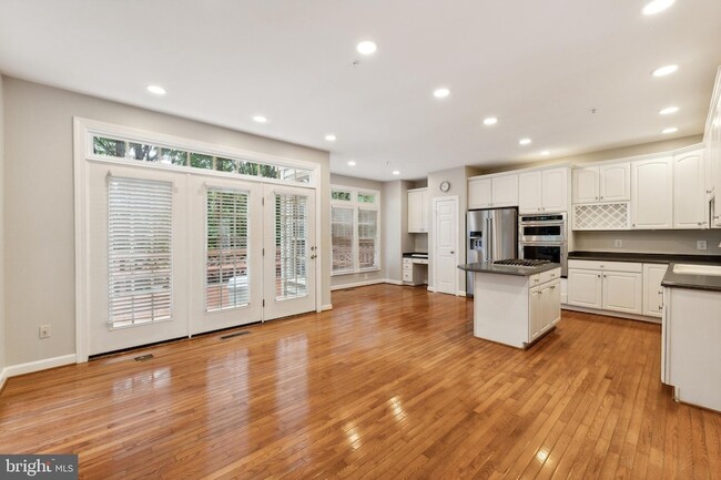 Photo - 8048 Kidwell Town Ct