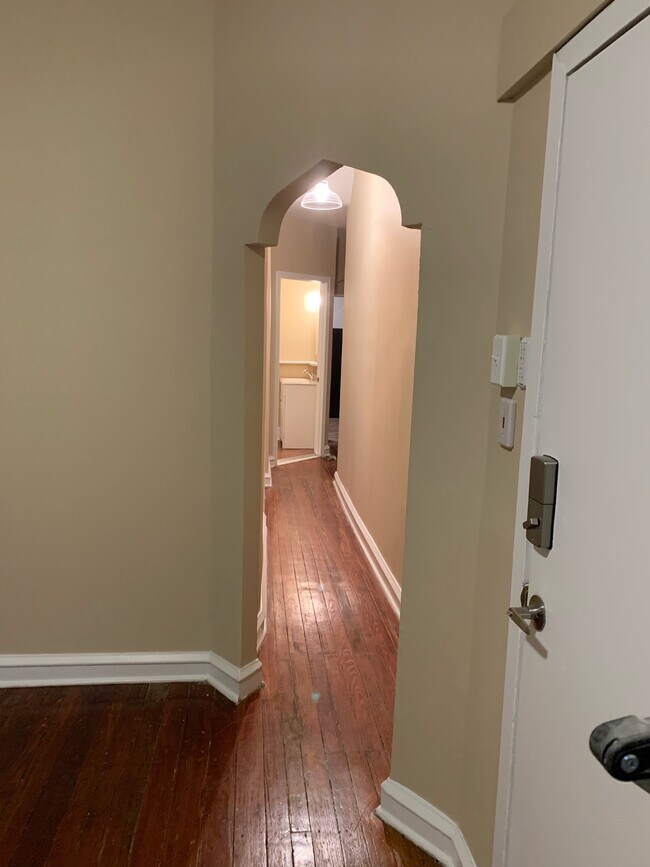 Photo - 885 N 27th St Unit 1