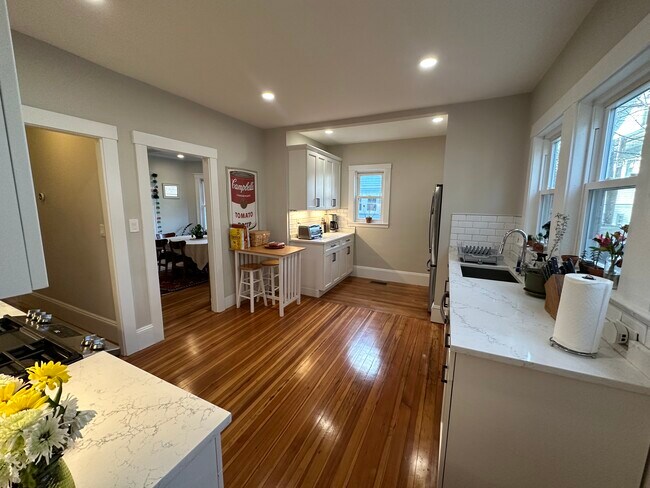 Photo - 26 Playstead Rd Unit 1