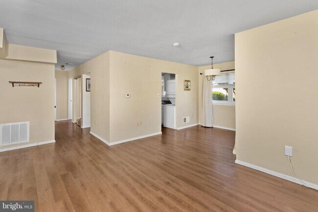 14 Florence Tollgate