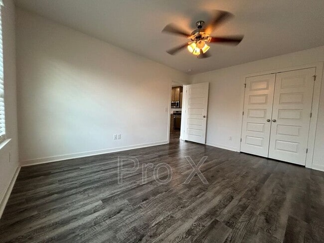 Photo - 325 Westbrook Ct Unit #2