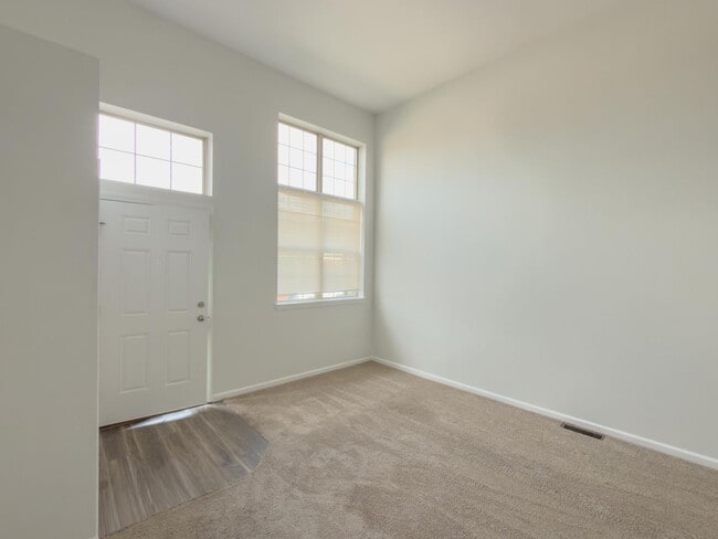 Photo - 4306 Maple St