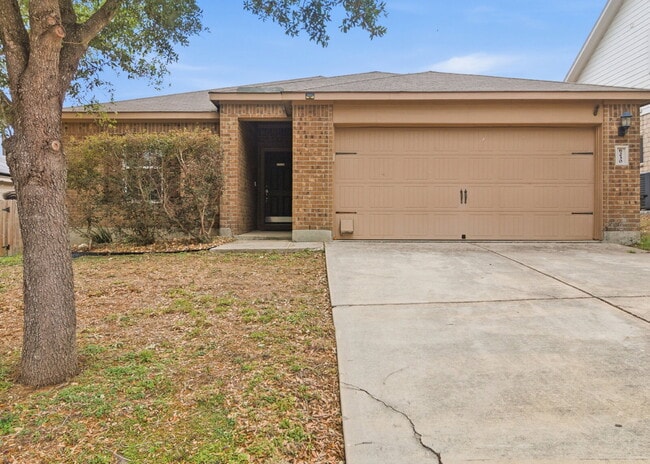 Building Photo - Charming 3-bedroom, 2-bath home located in the gated community of Southern Hills!