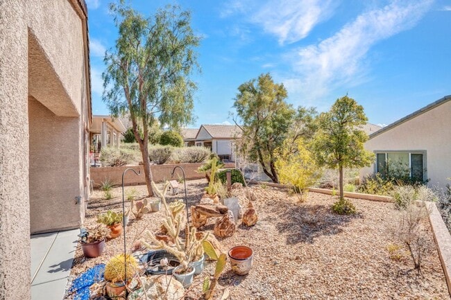 Photo - Beautifully upgraded 2Bed 2Bath in Solera Anthem 55+