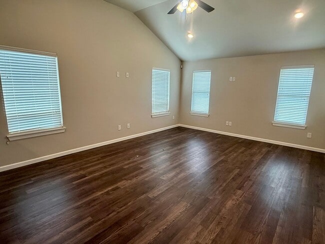 Photo - Beautiful 2 Bed 2 Bath!